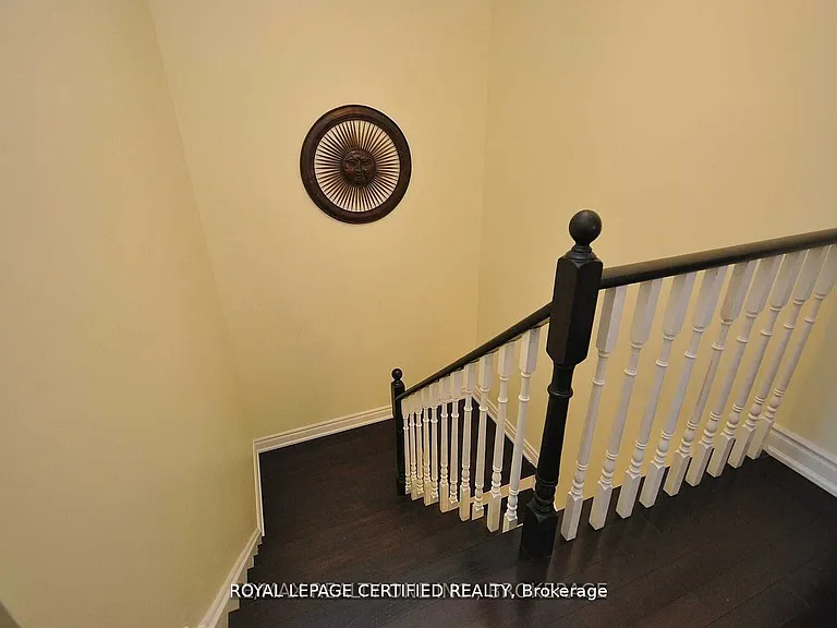 426 Orange Walk Cres — Photo 17