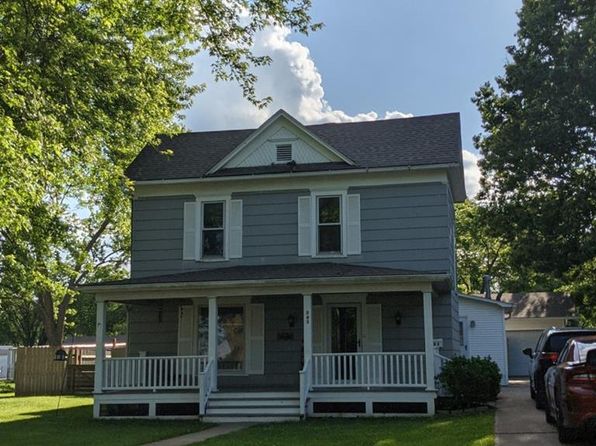Girard Real Estate - Girard KS Homes 