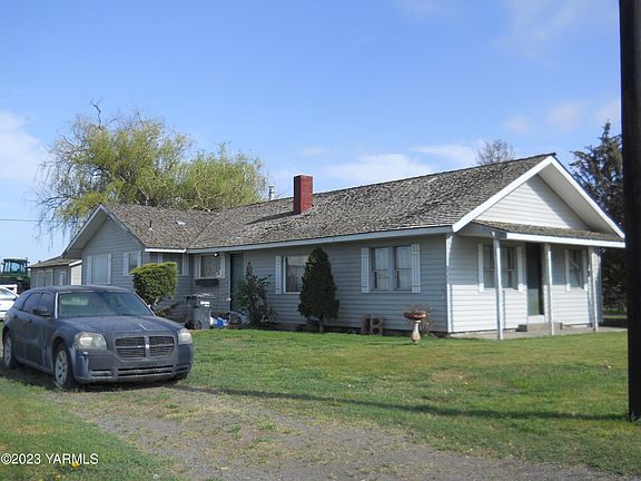 2nd image of 731 Den Boer Rd