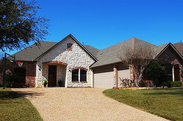 1st image of 1716 Watersedge Dr