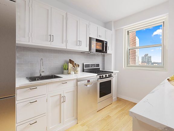 4th image of 191 Willoughby St APT 5C