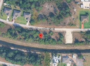 1028 Plymouth St E, Lehigh Acres, FL 33974