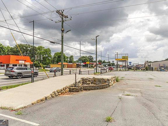 5th image of 1301 Watson Blvd