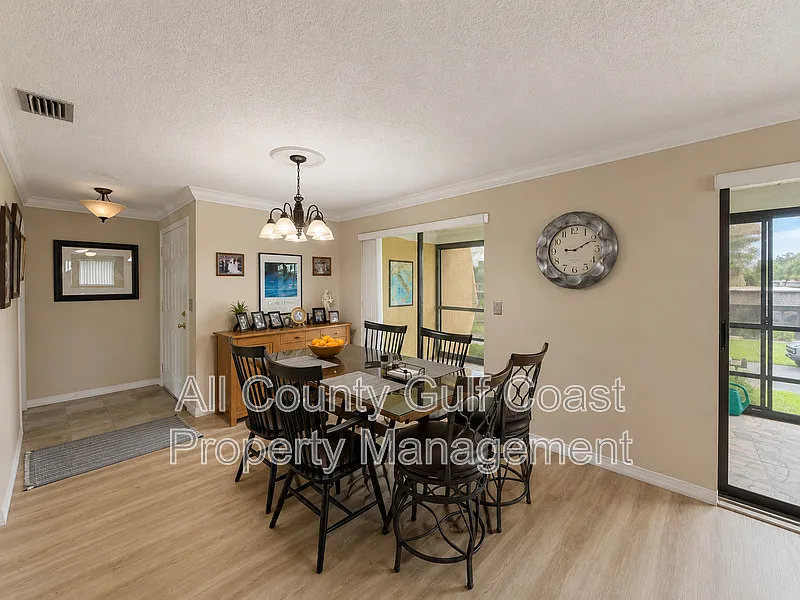 2 bed, 2.0 bath, 1186 sqft, $1,575 — Photo 4