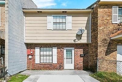 1st image of 30 Westpark Ct