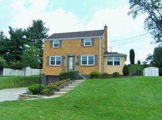 119 Heather Dr, Bethel Park, PA 15102