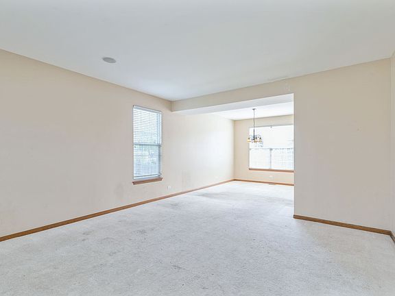 2nd image of 10030 Wellington Dr