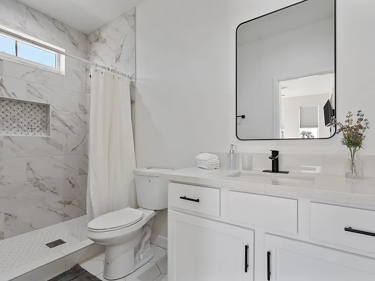 1222 E Yucca St — Photo 11