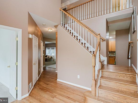 5th image of 2623 E Rhododendron Dr