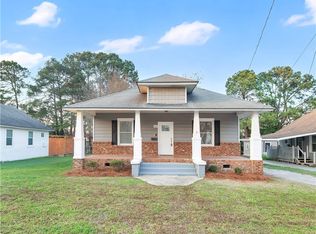 204 W E St, Erwin, NC 28339