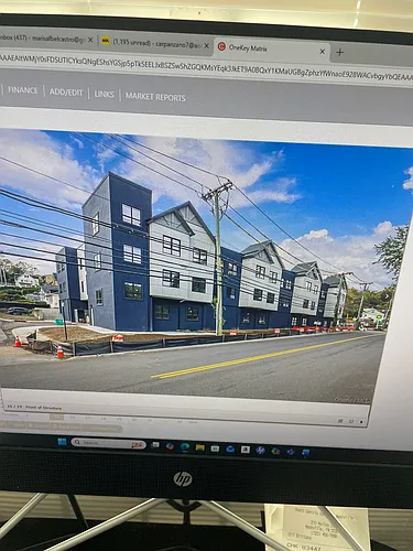 500 Commerce St Photo 1