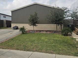 5132 Santa Rosa Dr, Laredo, TX 78046