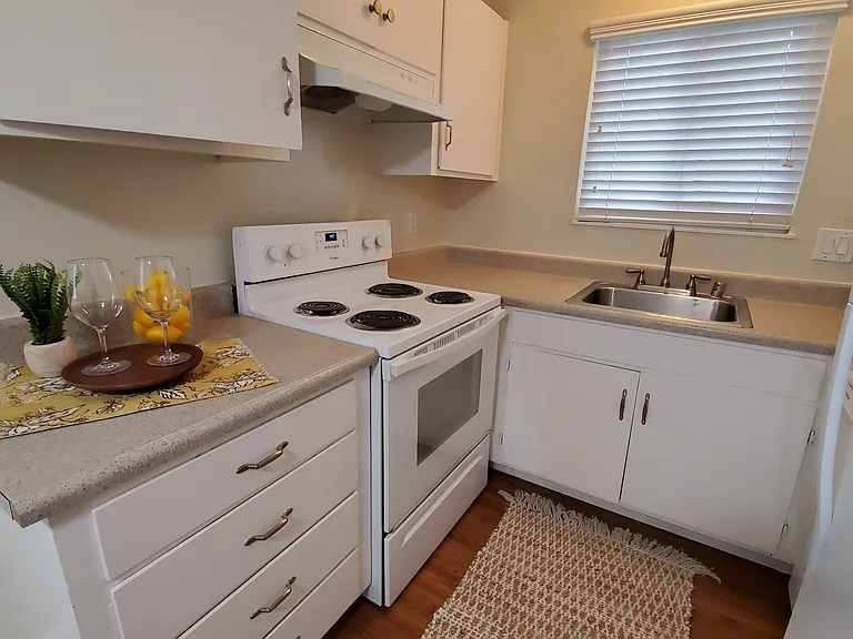 2306 Pauline Dr #B — Photo 7
