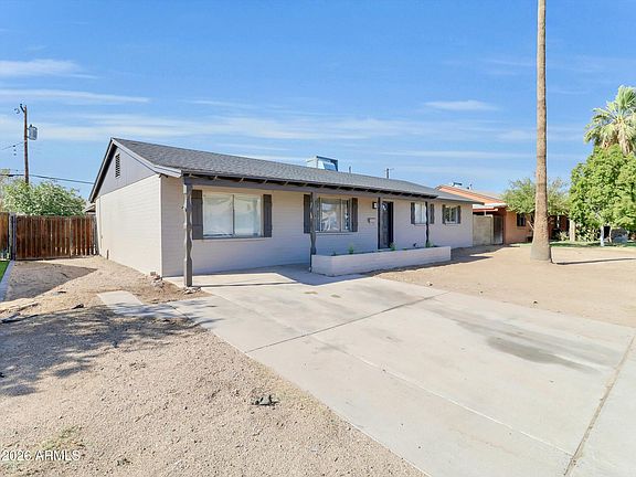 3rd image of 6014 W AVALON Drive