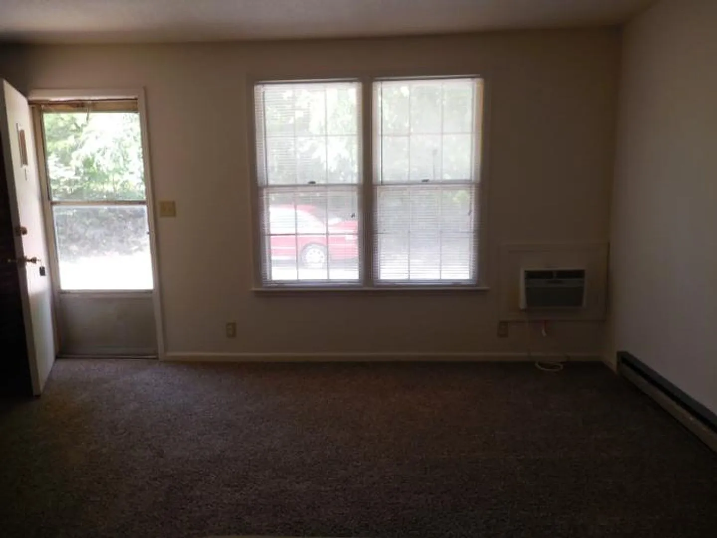 Paradise Hill Road-1602 — Photo 2