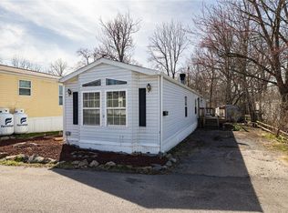 7 Mainview Dr, Rochester, NY 14625