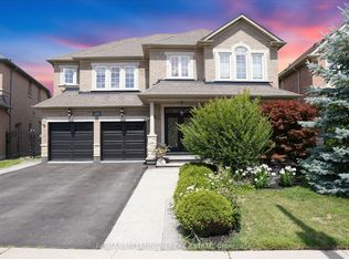 40 Rampart Dr, Brampton, ON L6P2Z1