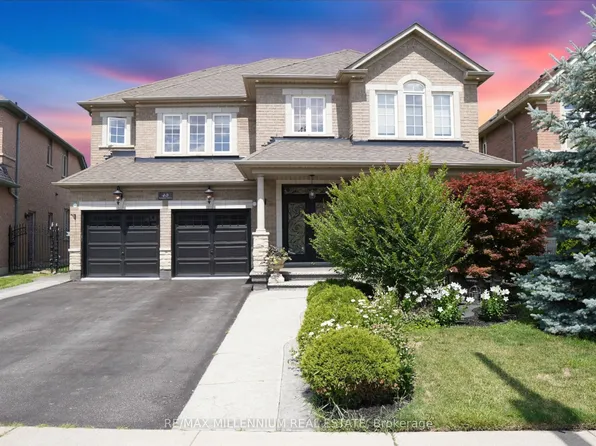 40 Rampart Dr, Brampton, ON L6P 2Z1