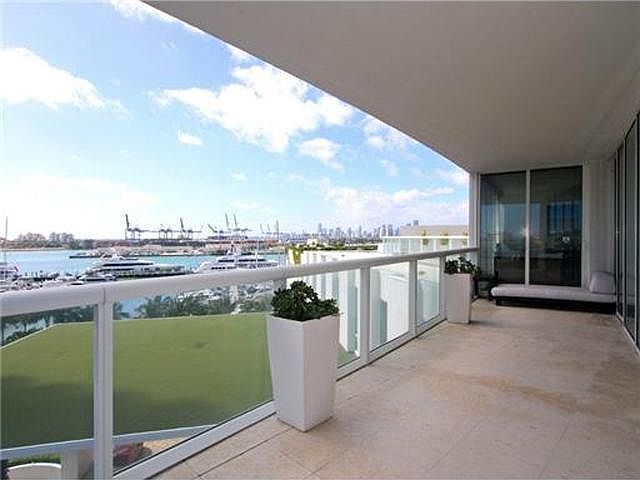Another showcase property from Zilbert International Realty - Zilbert Realty Group, Miami Beach