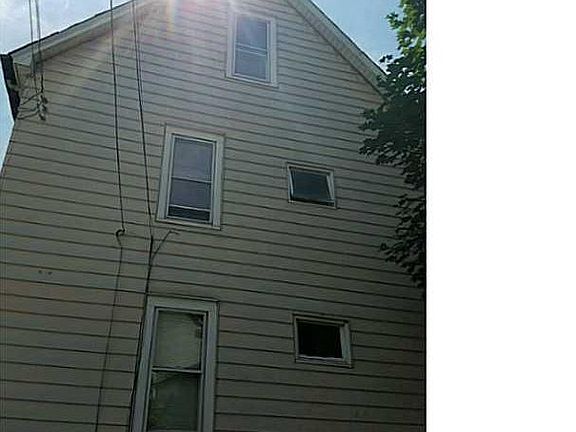 4th image of 54 Mount Vernon Ave