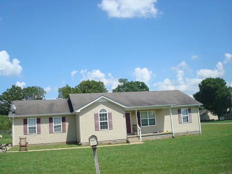 1st image of 1002 Dellrose Dr