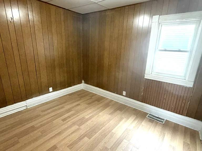 441 S 11th St #1 — Photo 5