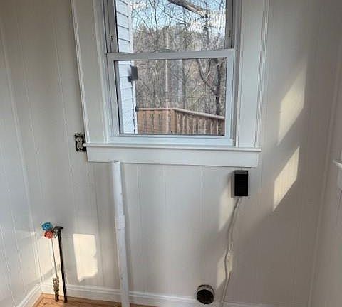 3rd image of 171 Oakdale Dr