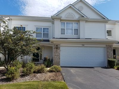 574 Yorkshire Ln, Hampshire, IL, 60140