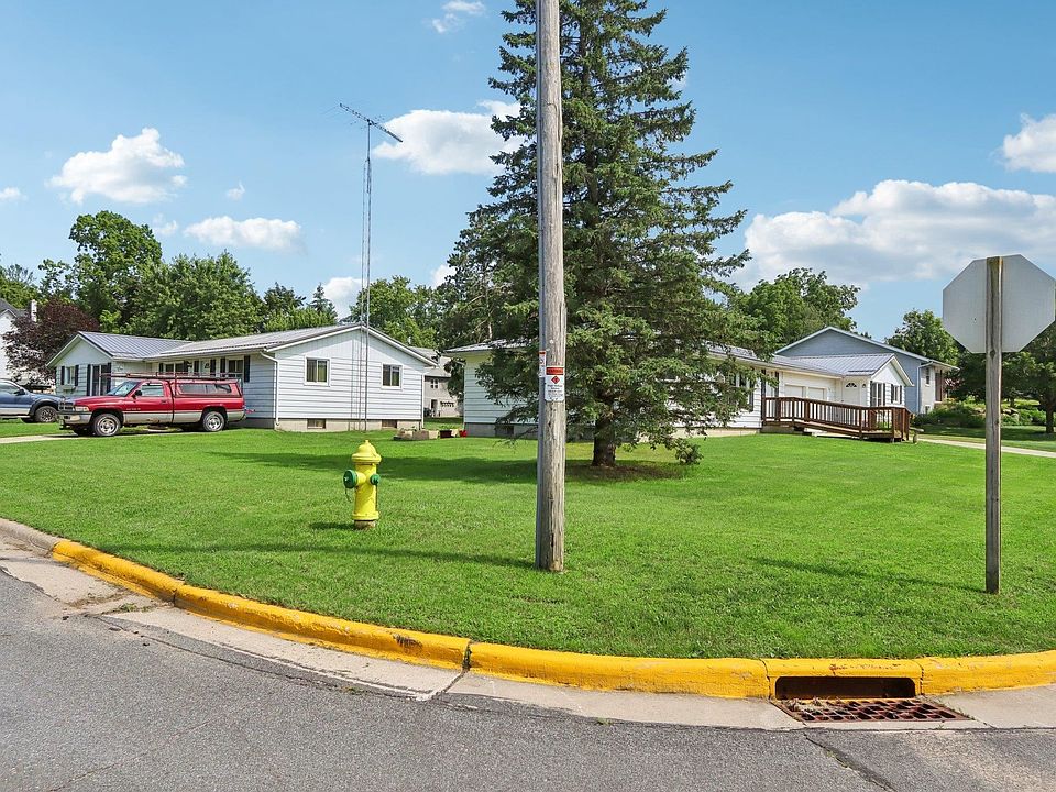 1st image of 623-625-131 133 Cross & Town