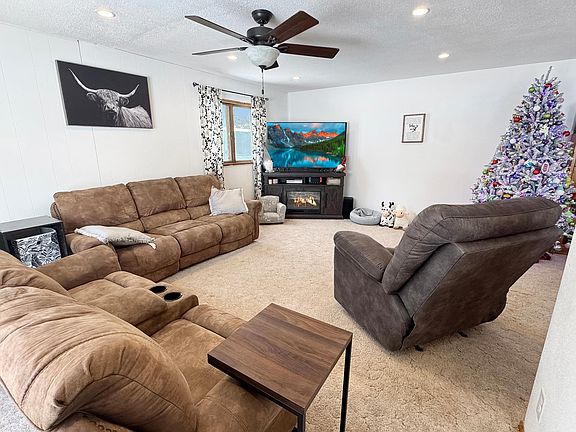 5th image of 3087 Oak Ave