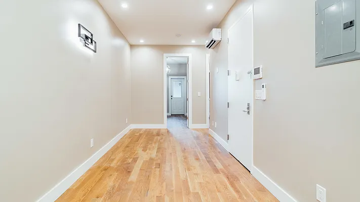Rented by Nooklyn NYC LLC | media 24