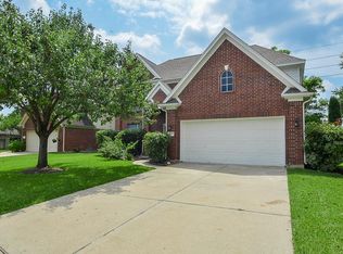 16918 Cobbler Crossing Dr, Sugar Land, TX 77498