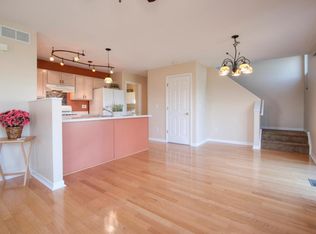 1400 Hunters Ridge Dr UNIT 66, Genoa City, WI 53128