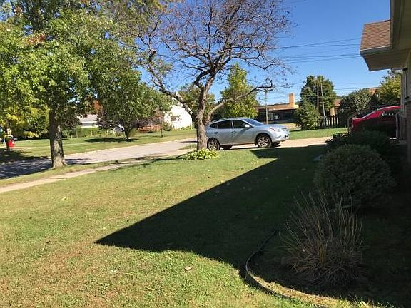 3rd image of 418 Cable St