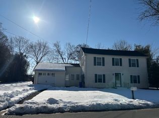 11 Pleasant Plains Rd #1, Franklin Park, NJ 08823