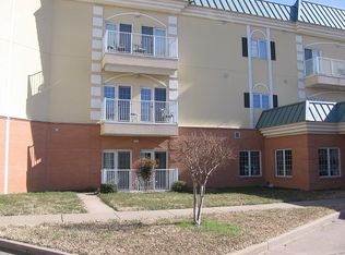 1300 N Main St APT 209, Sikeston, MO 63801