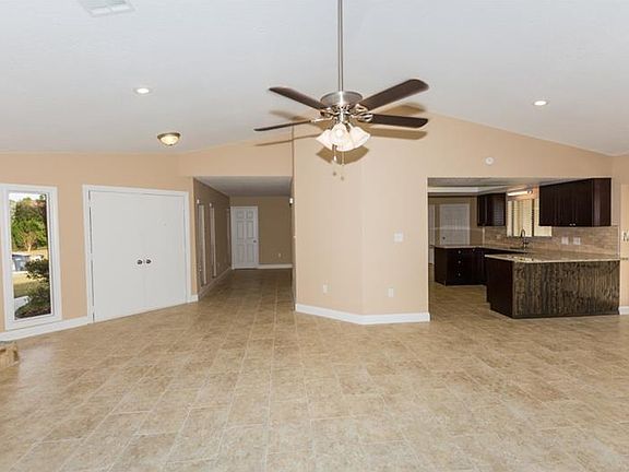 5th image of 2514 Roslyn Ln