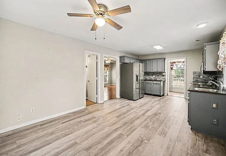 7601 Swedish Ivy Ln — Photo 9