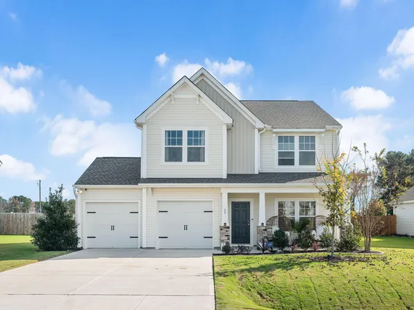 35 Nolan Ct, Lillington, NC 27546