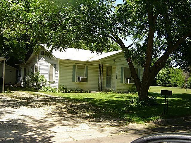 1st image of 1708 W 12th Ave