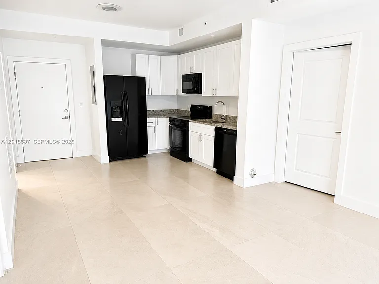 2641 NW 24th Ct #10B — Photo 3