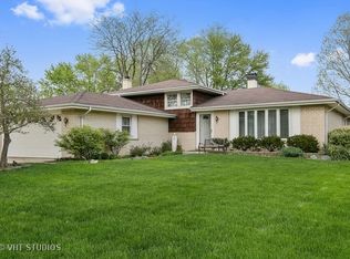 7515 Baimbridge Dr, Downers Grove, IL 60516