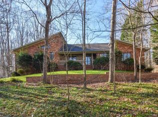5844 Deer Meadow Ln, Summerfield, NC 27358
