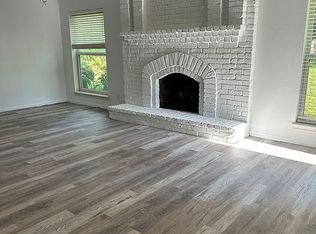 714 Palmer Dr, Conroe, TX 77302