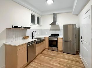 244 Brunswick St #1B, Jersey City, NJ 07302