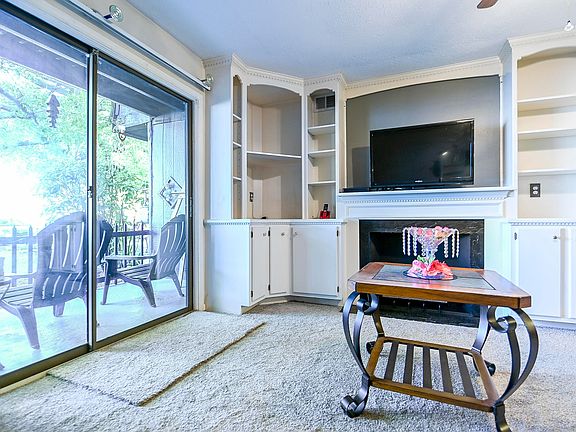 5th image of 3507 Lodge Ln APT 113