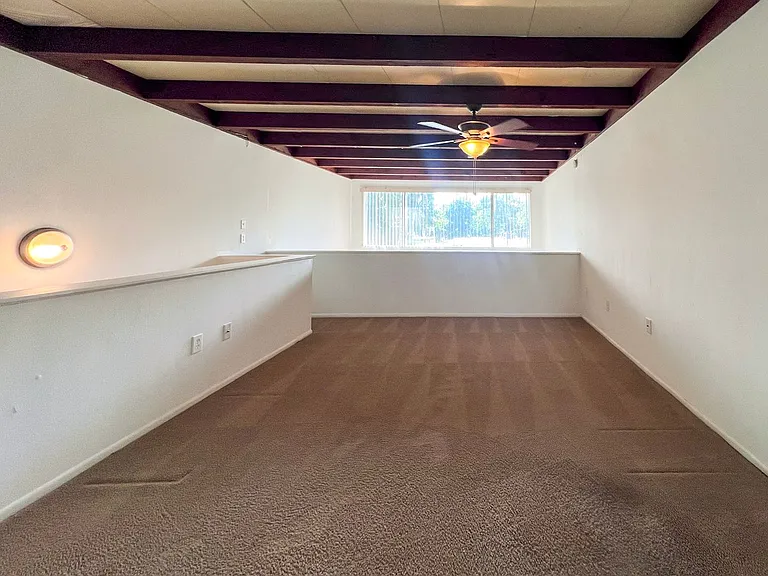 605 SW 75th St #210 — Photo 12