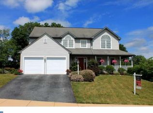 3 W Kestrel Dr, Denver, PA 17517