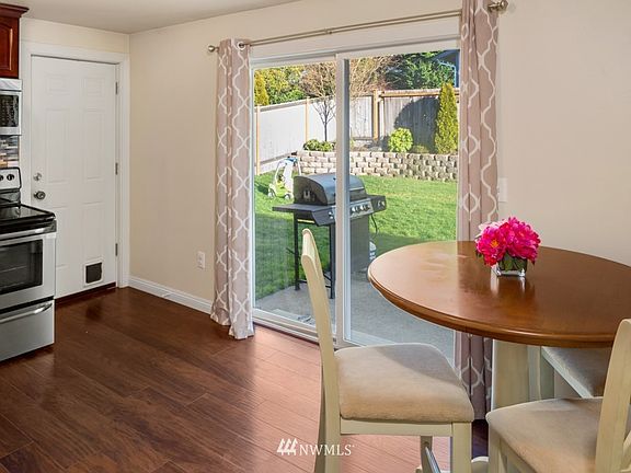 5th image of 7521 E E Street