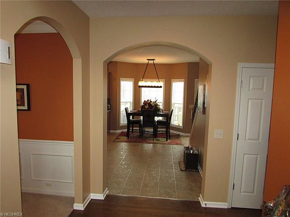 3rd image of 1584 Manfrass Dr